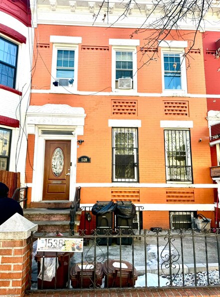 1538 St Marks Ave, Brooklyn, NY 11233