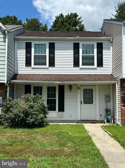 201 Villa Knoll Ct, Sicklerville, NJ 08081