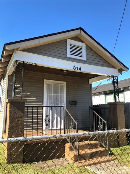 814 Fried St, Gretna, LA 70053