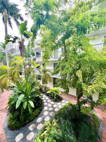 3240 Mary St Unit S207, Miami, FL 33133