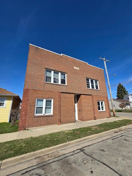 1600 Grove Ave, Racine, WI 53405