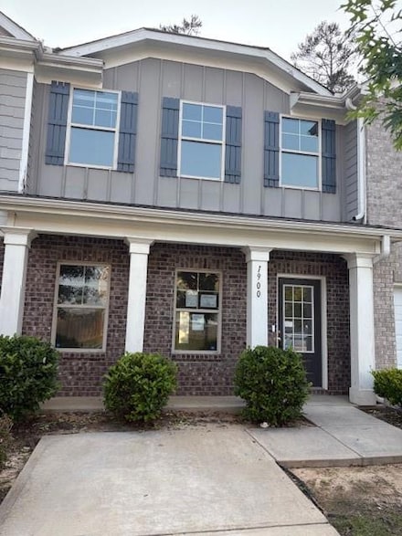1900 Old Dogwood, Jonesboro, GA 30238