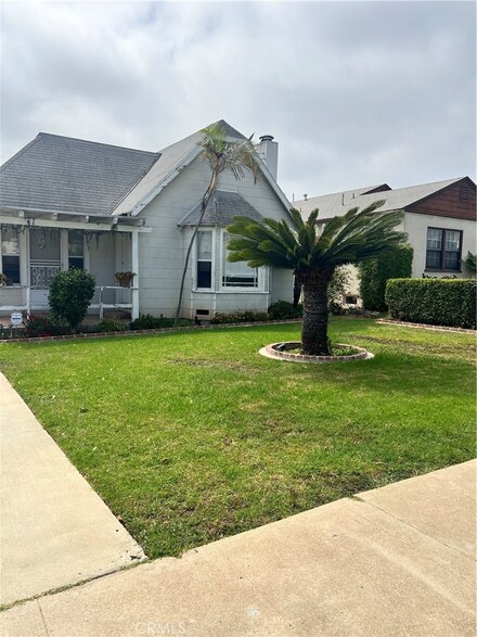 1525 S Carmelina Ave, Los Angeles, CA 90025