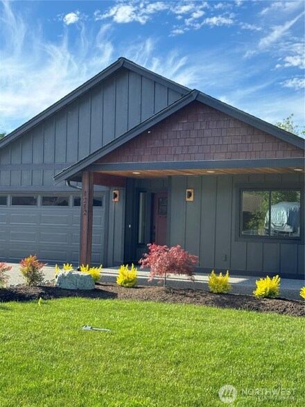 1212 Cascade St, Darrington, WA 98241