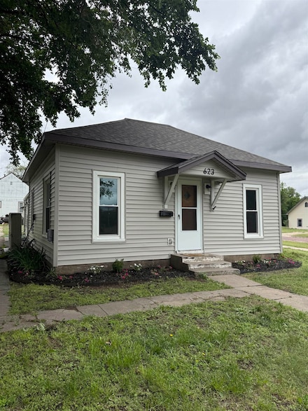 623 Carroll Ave, Larned, KS 67550