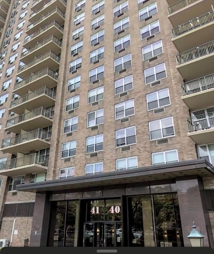 4140 Union St Unit 18J, Flushing, NY 11355