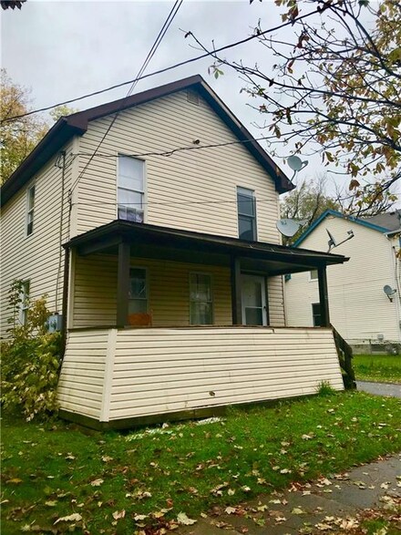 32 Vose St, Rochester, NY 14605