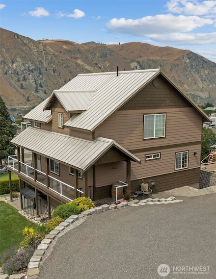 585 Entiat Place, Orondo, WA 98843