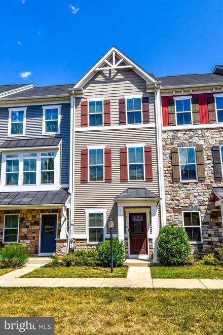 41772 McMonagle Square, Aldie, VA 20105