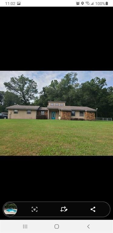 606 Southern Hills Dr, Coffeyville, KS 67337
