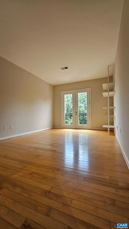 750 Walker Square Unit 4B, Charlottesville, VA 22903