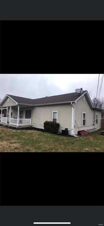 824 Mulberry St, Bismarck, MO 63624