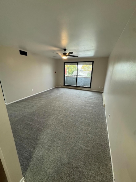 7921 S 68th St Unit 207, Franklin, WI 53132