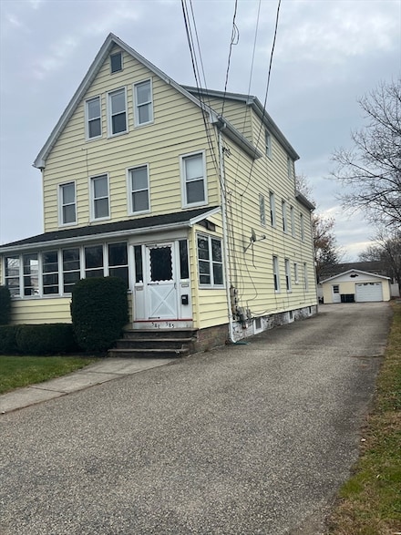 583 Mckinstry Ave, Chicopee, MA 01020