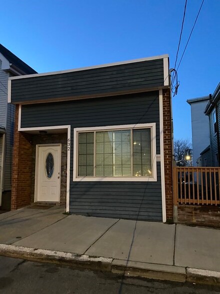 632 Beach St, Revere, MA 02151