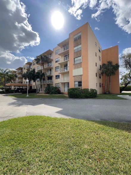 500 Executive Center Dr Unit 214, West Palm Beach, FL 33401