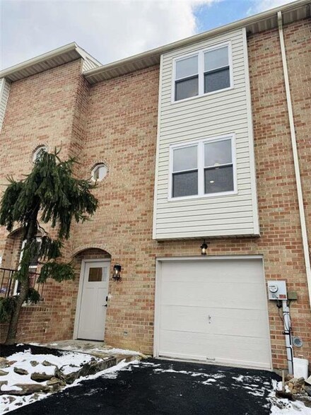 348 Avi Dr, Alburtis, PA 18011