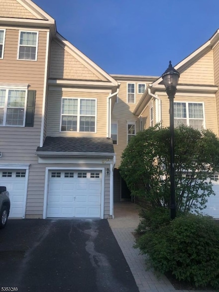 21 Swing Bridge Ln Unit 113, South Bound Brook, NJ 08880