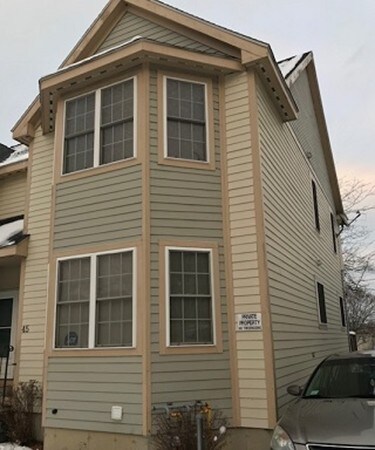 45 Barclay St, Worcester, MA 01604