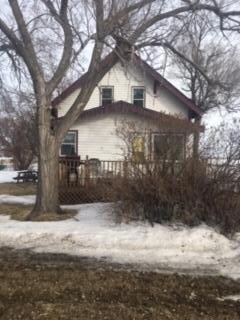 115 S Main St, Regan, ND 58477