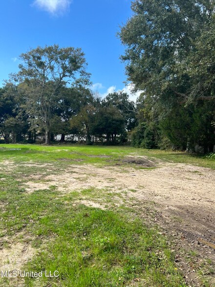 Lot #1 Mantou St, Pascagoula, MS 39567