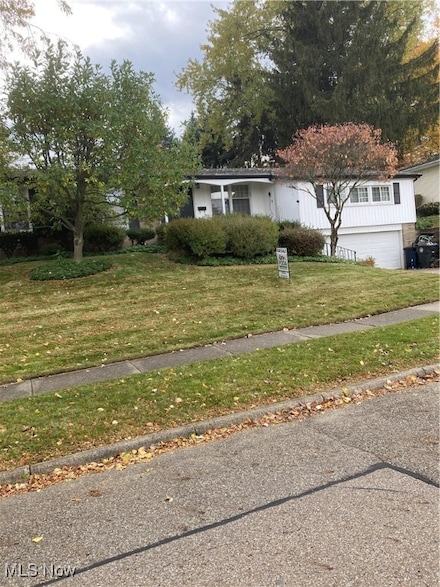 2146 Daniels Ave, Akron, OH 44312