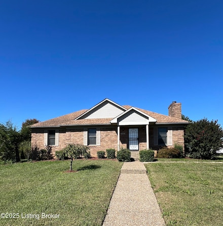 4901 Hunters Point Cir, Louisville, KY 40216