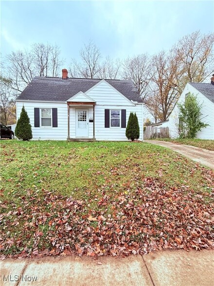 828 Caddo Ave, Akron, OH 44305