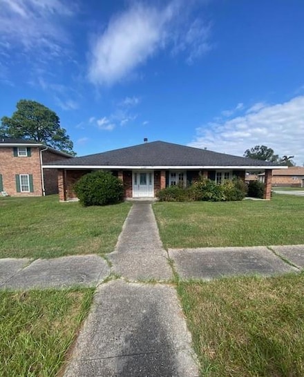 2260 S Von Braun Ct, Harvey, LA 70058