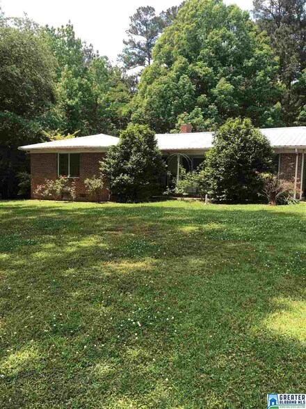 21206 Polly Cir, Lake View, AL 35111