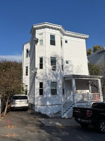 47 Alpha Rd, Dorchester Center, MA 02124