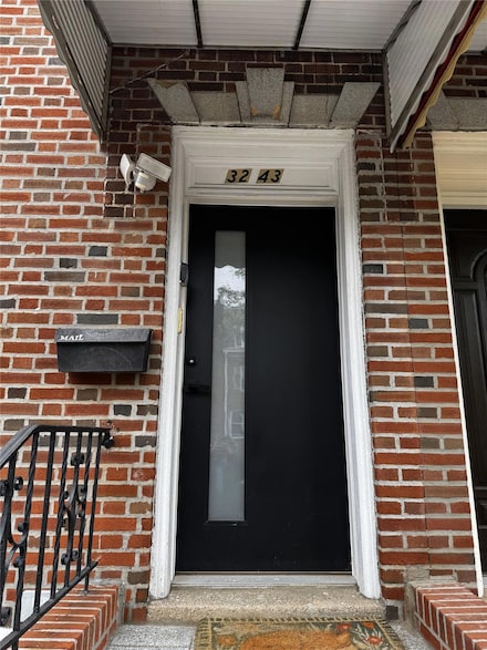 3243 47th St Unit 1st fl, Astoria, NY 11103