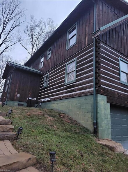 57522 New Cut Rd, Shadyside, OH 43947