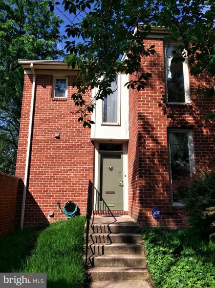1311 Linden Green, Baltimore, MD 21217