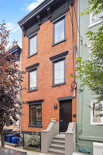 157 8th St Unit 2, Hoboken, NJ 07030