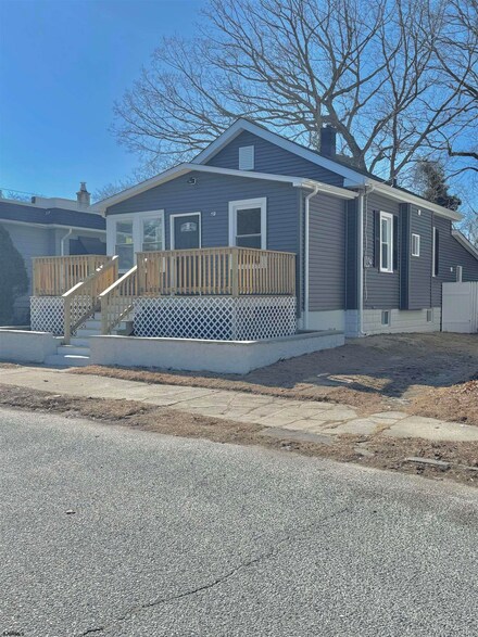 19 W Thompson Ave, Pleasantville, NJ 08232