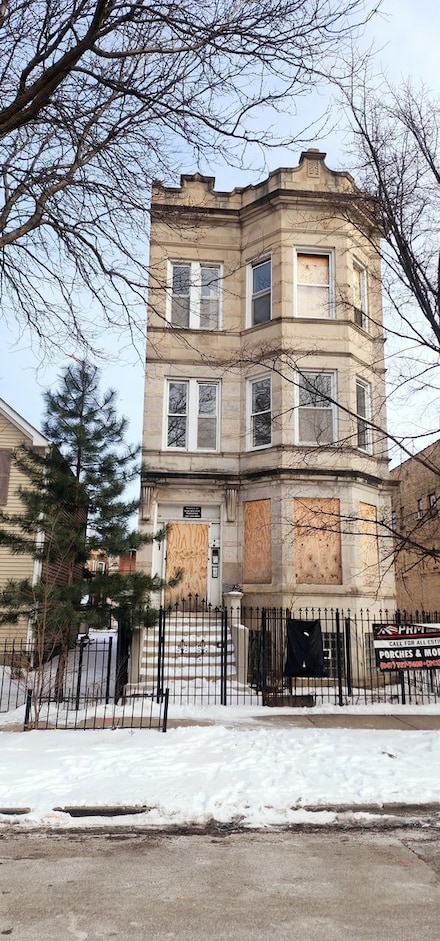 1621 S Lawndale Ave, Chicago, IL 60623