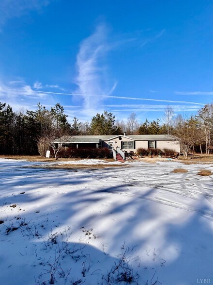 479 Boxwood Farm Rd, Amherst, VA 24521