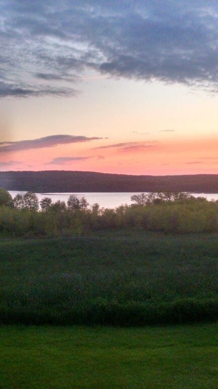 392 Pond Rd, Wales, ME 04280