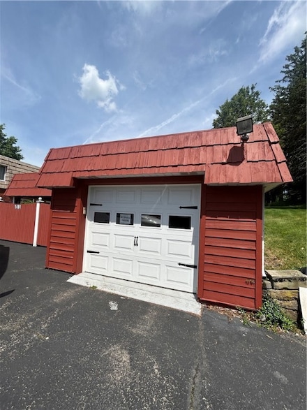 1491 E Maiden St, Washington, PA 15301