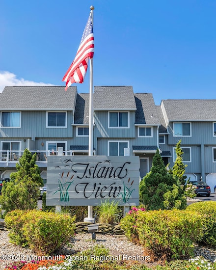 5 Island View Way Unit 40, Sea Bright, NJ 07760