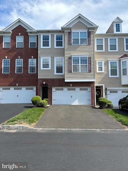 19 Rosy Ridge Ct, Telford, PA 18969