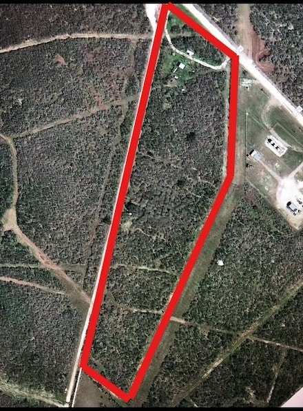 211 County Road 229, Three Rivers, TX 78071