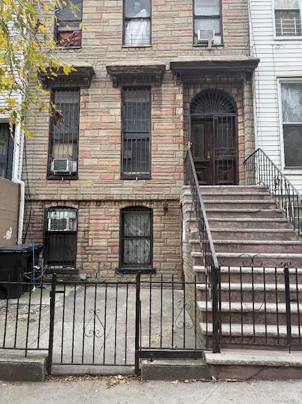 98 Lewis Ave, Brooklyn, NY 11206