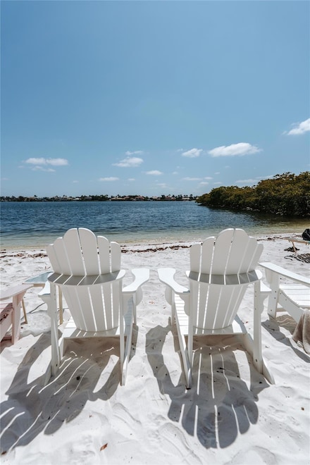 300 Scotia Dr Unit 102, Hypoluxo, FL 33462