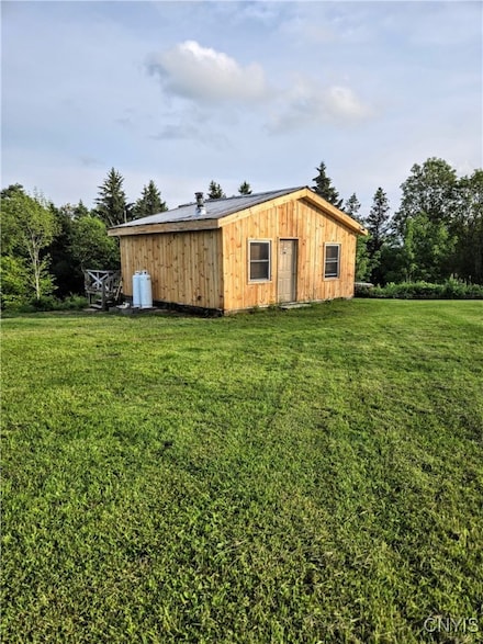 501 Grand View Dr, Newport, NY 13416