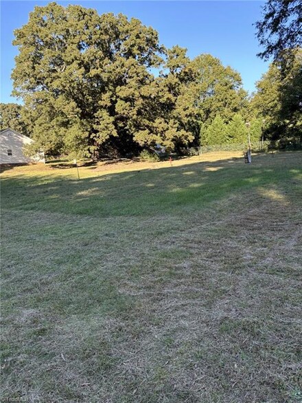 0 Reynolds Forest Dr, Winston-Salem, NC 27107