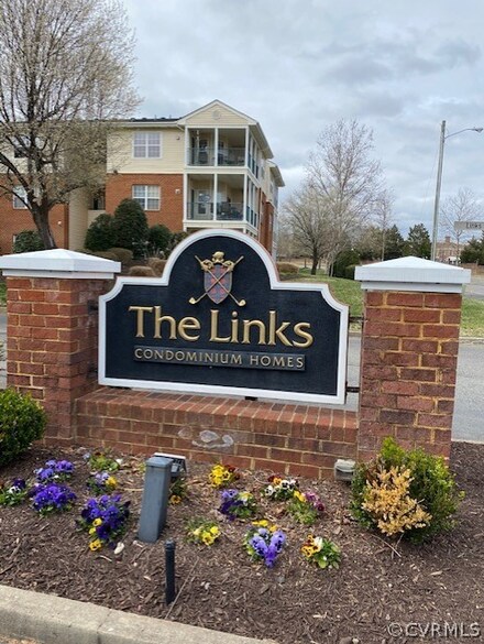 9411 Links Ln Unit N, Glen Allen, VA 23059