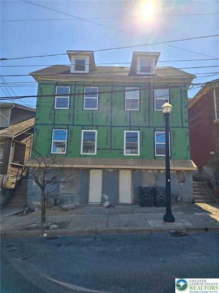 1288 E 4th St Unit 1, Bethlehem, PA 18015