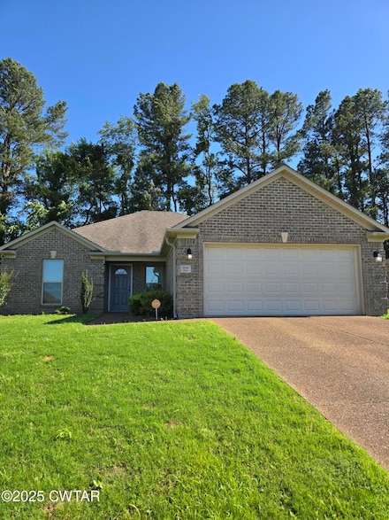 65 Little Brook Ln, Jackson, TN 38305